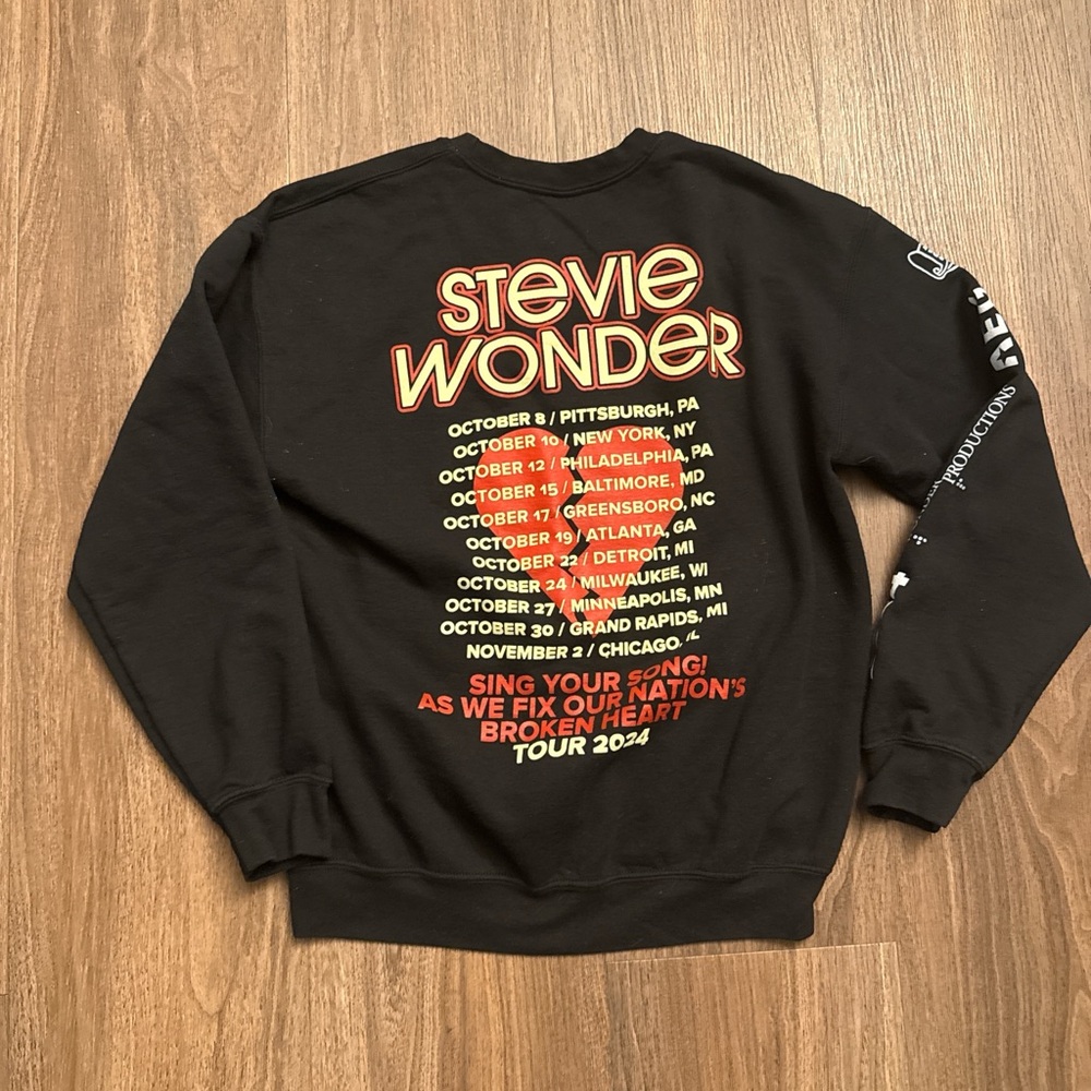 Stevie Wonder Black Tour Crewneck Sweatshirt size medium